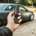 Satechi FindAll Vegan Leather Keychain w/ Apple Find My + Wireless Charging - Black