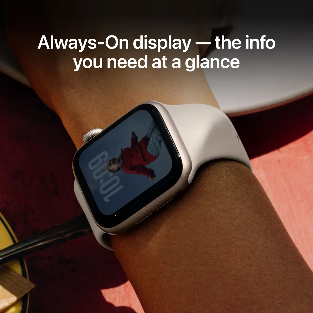 Apple Watch SE 3 GPS + Cellular 44mm Starlight Aluminium - Starlight Sport Band - Medium/Large