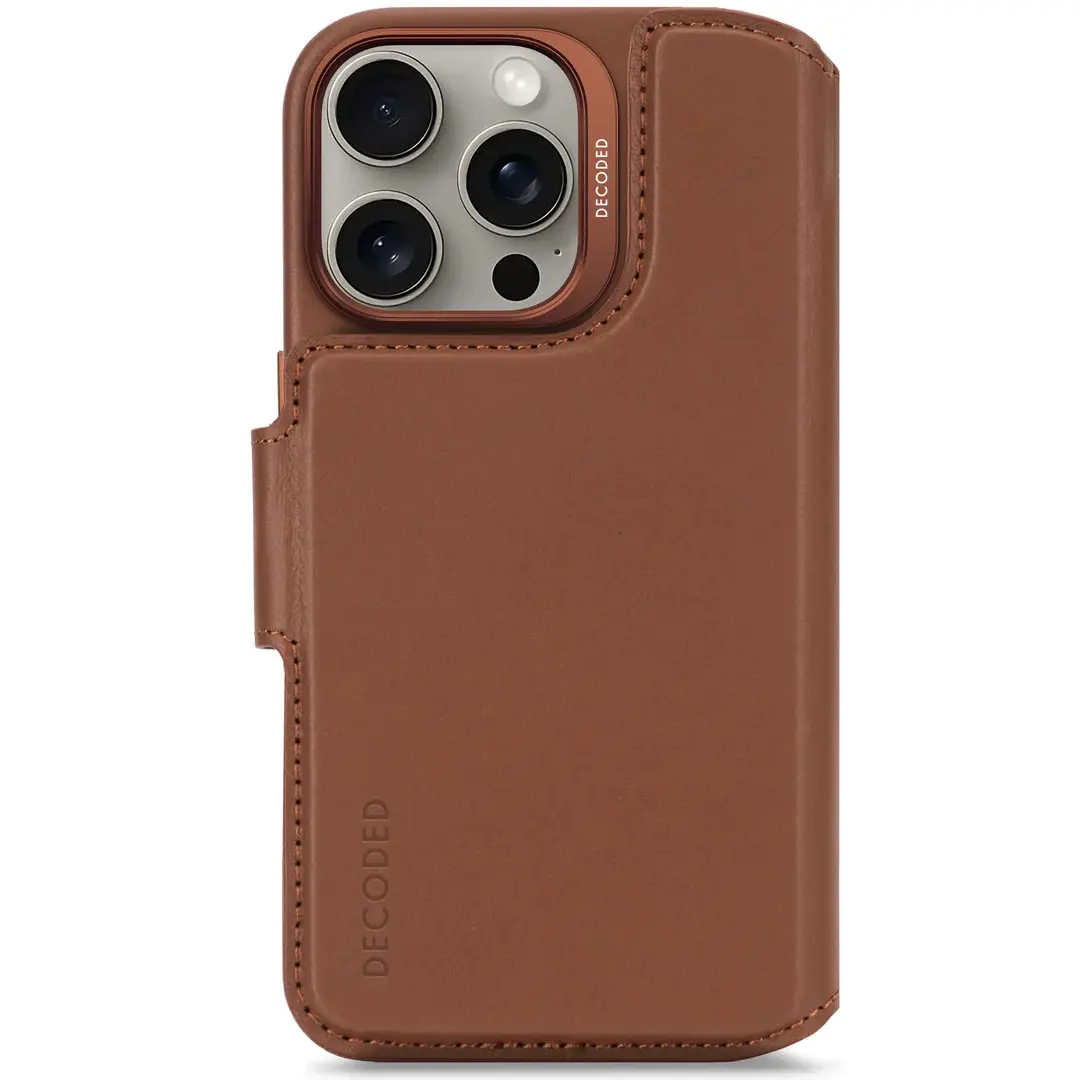 DECODED Leather Detachable Wallet Case w/MagSafe for iPhone 16 Pro - Tan